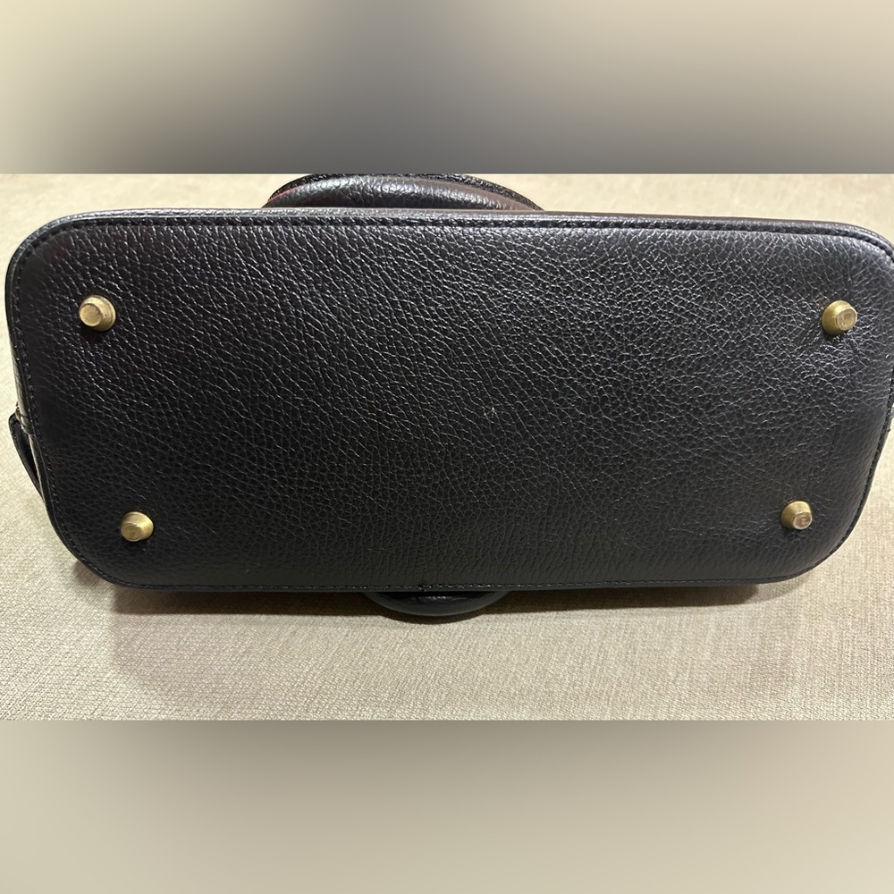Black Leather Zip Up Purse - Picture 9 of 10